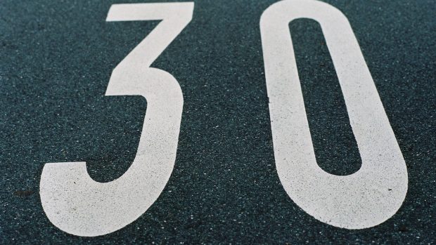 30 (trinta) 12 30 na estrada